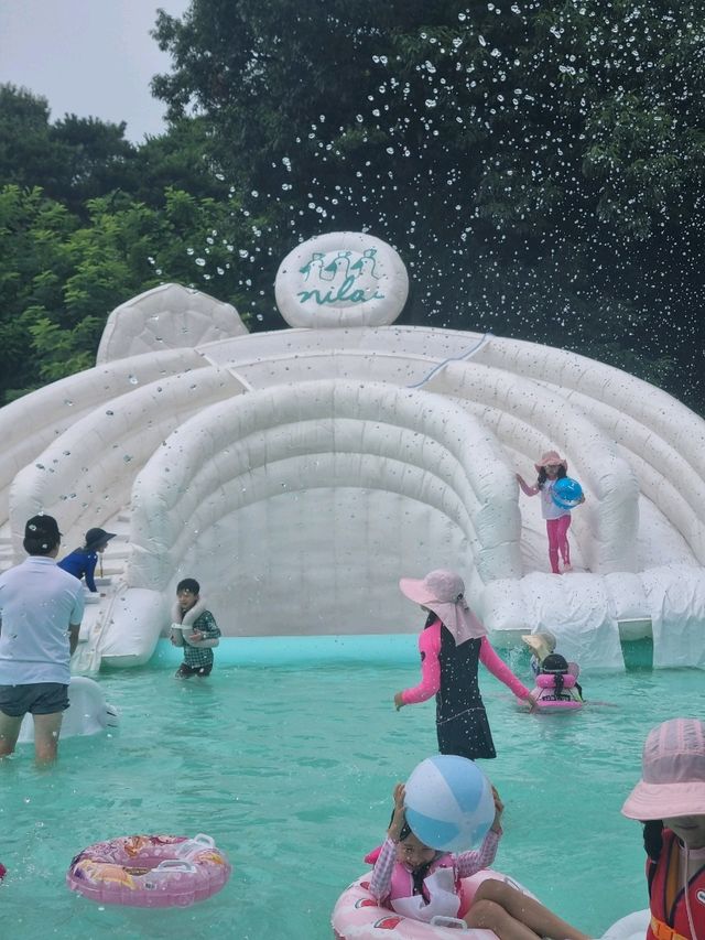 물놀이와 함께 카페데이트