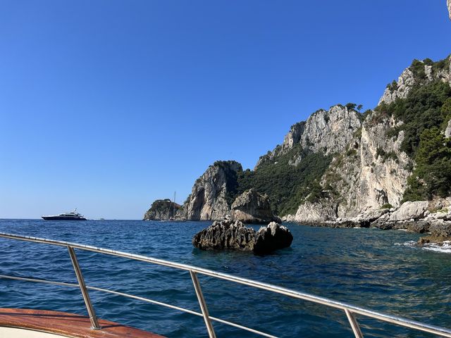 Romantic day boat ~ Capri “ I Faraglioni”