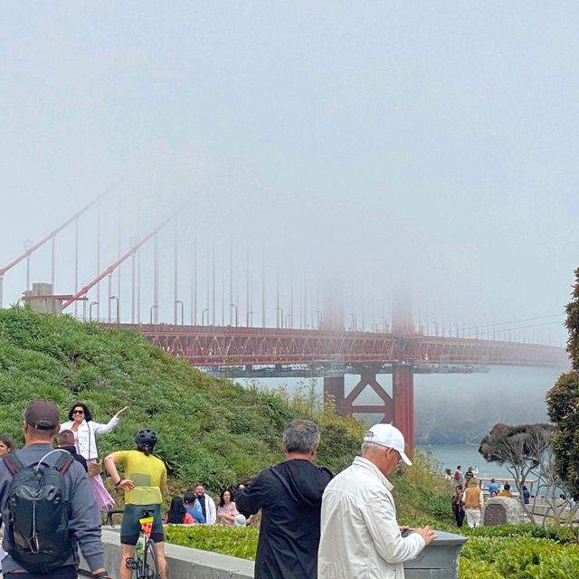 샌프란시스코의 상징이자 거대함과 굳건함을 드러내는 곳, 골든 게이트 브릿지
