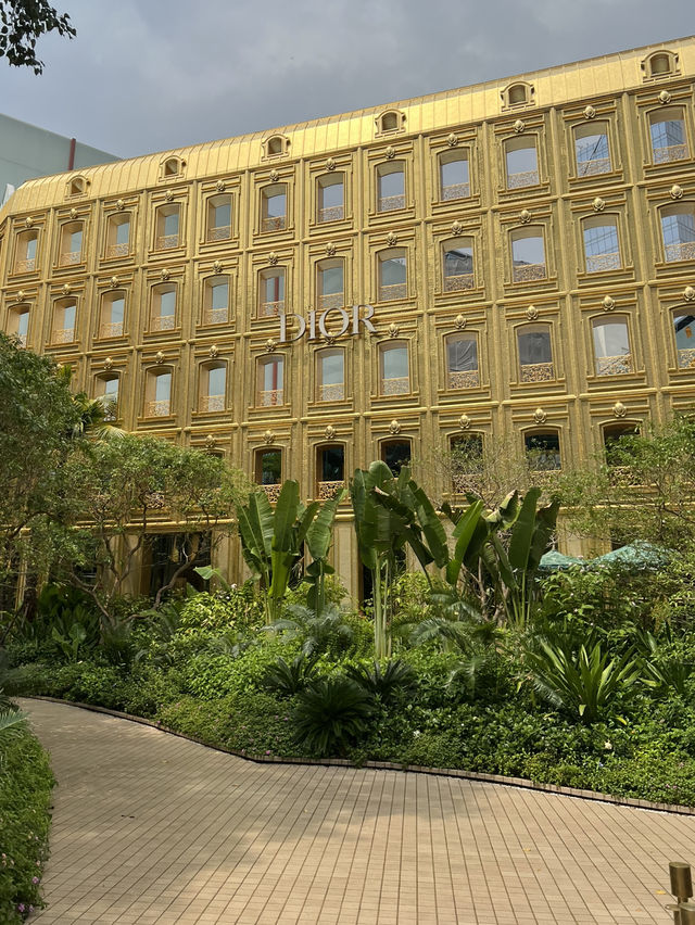 A Walk through Dior Dream: Dior Cafe, BKK Edition