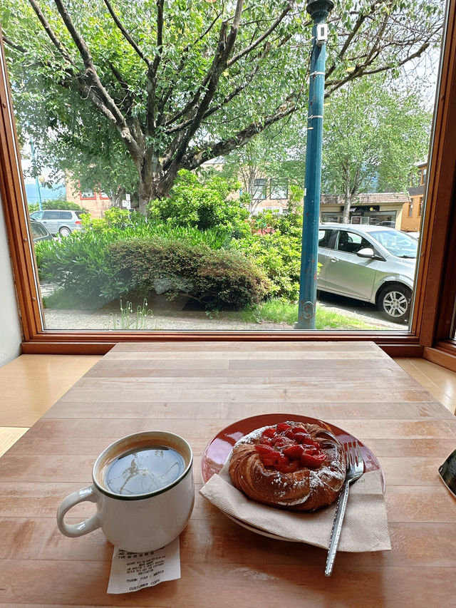Vancouver에 풍경멋진 Port moody에 있는 Bakery 맛집