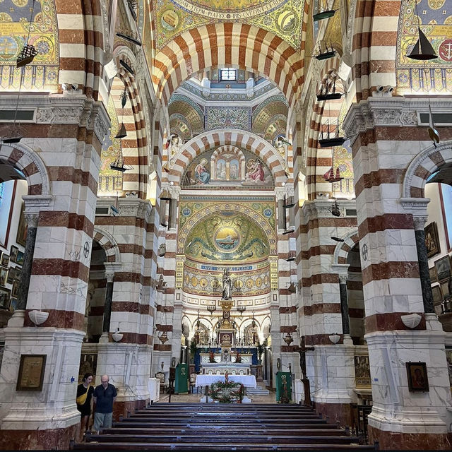 <法國 Marseille 🇫🇷> 高聳入雲的聖母院 🙏🏿