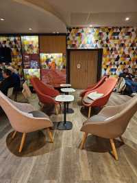 Convenient Comfort at Holiday Express, Paris T2