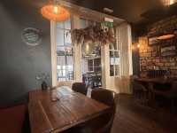 A country pub in the city