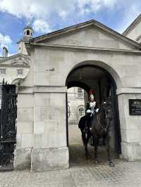 Exploring St. James’s Park and the Horse Guards: A Perfect London Walk