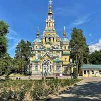 🇰🇿🍎 “Almaty on $100: 2 Days of Beauty, Bazaars & Big Mountains”