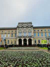 🛍️🚶‍♀️ Karlsruhe Calling: A Walkable Wonderland of Culture & Style 🇩🇪✨  