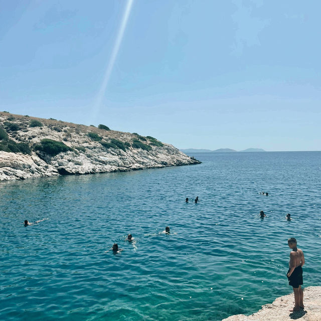 Athens on a Shoestring: Ancient Wonders & Local Streets