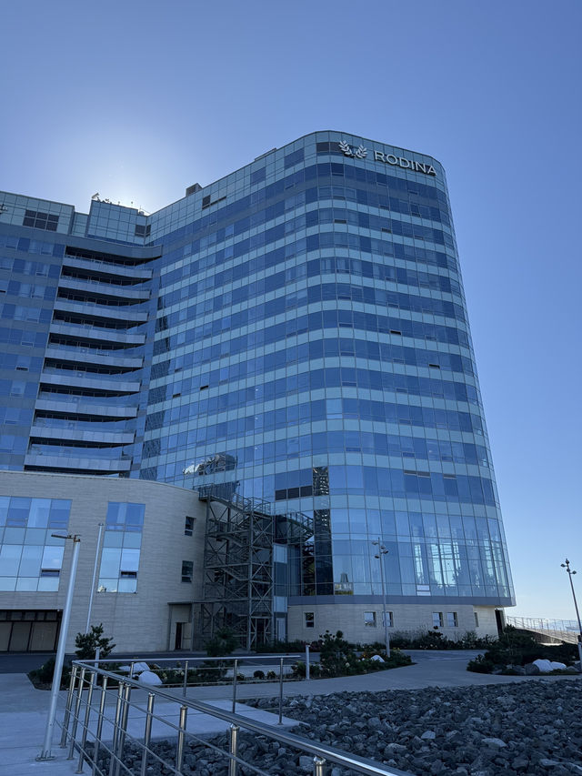 Родина отель, странное место! 