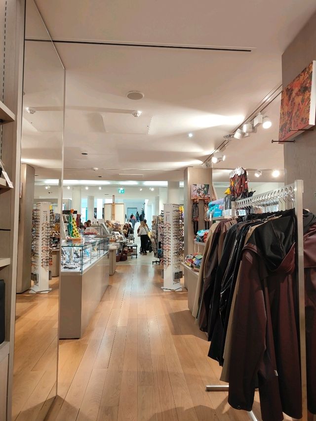 Souvenirs of Story: The National Gallery Shop in Edinburgh