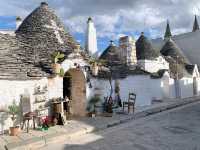 The trulli house place in Italy you cannot miss 🛖🍇