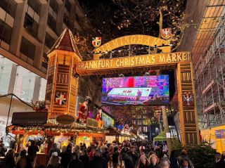 伯明罕的法蘭克福聖誕市集——維多利亞廣場周圍的節日歡樂🎄✨ 一場真正神奇的勝利