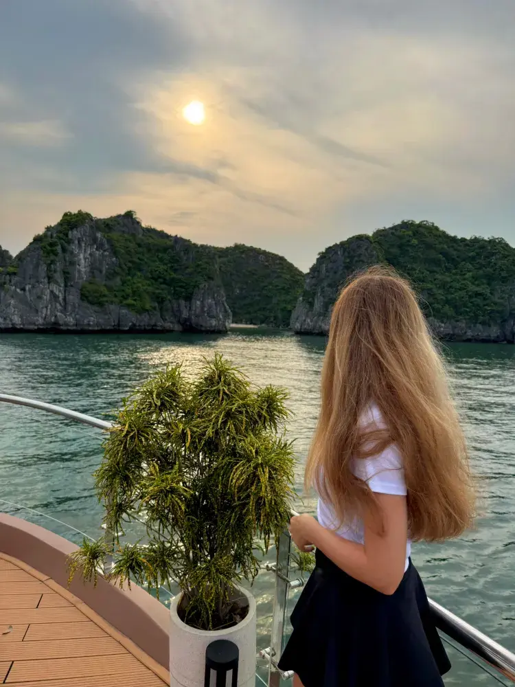 하롱베이를 대체할 완벽한 대안, 란하베이(Lan Ha Bay)。