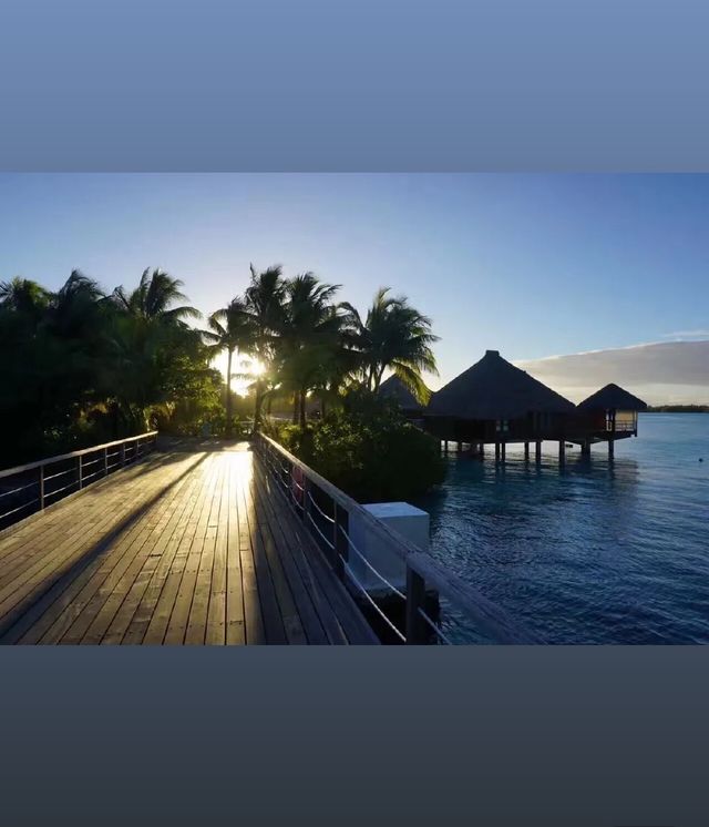 Honeymoon paradise - The St. Regis Bora Bora Resort