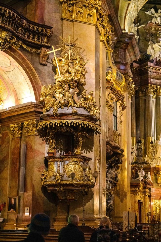 維也納   聖伯多教堂