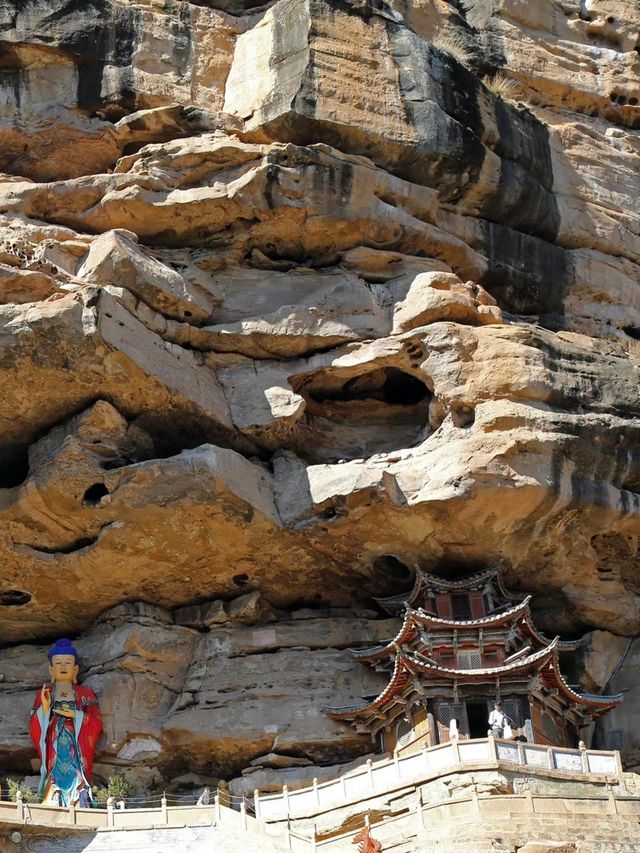 劍川石寶山寶相寺 凌風千仞 飛閣流丹