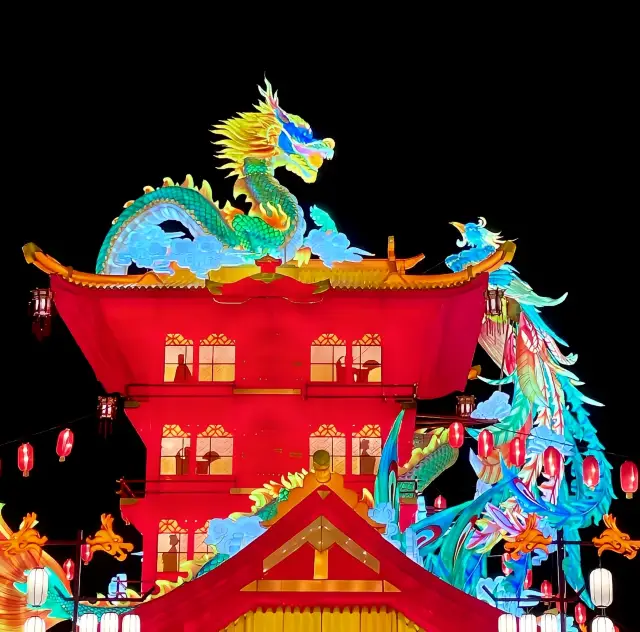 中華彩燈大世界，浪漫燈光與精彩表演的盛宴