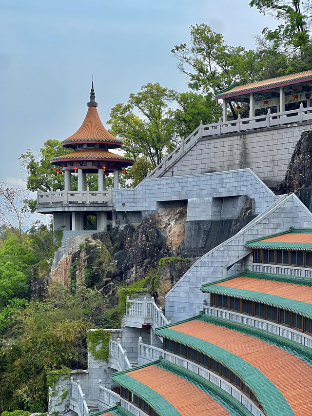 梅州戶外景點遊玩攻略｜烏仙岩佛光寺