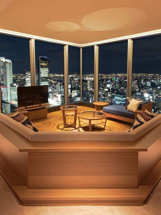 🌃✨ Nagoya Nights: Sky-High Slumber & Stellar Dining 🍽️🏙️