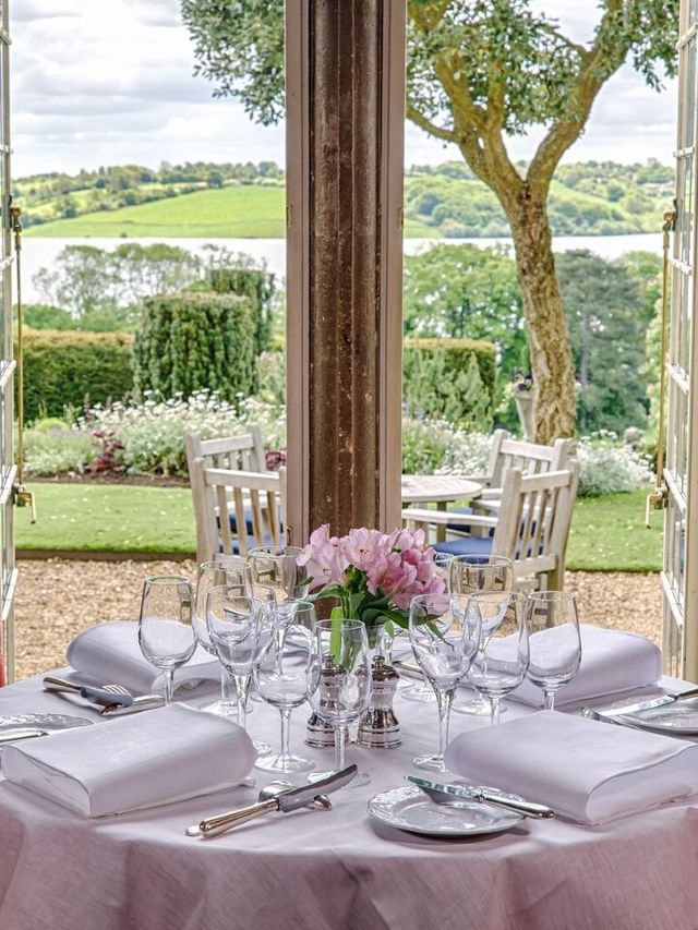 🌟 Luxe Sleeps in Hambleton! 🏨✨ Unwind in Style