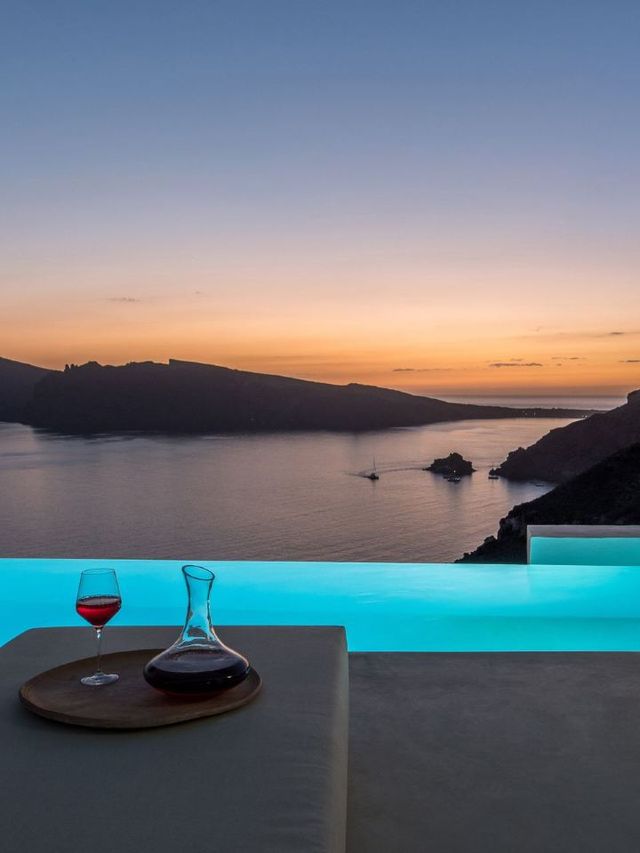 🌟 Santorini Dreams: Top Stay at The Saint Hotel! 🌊
