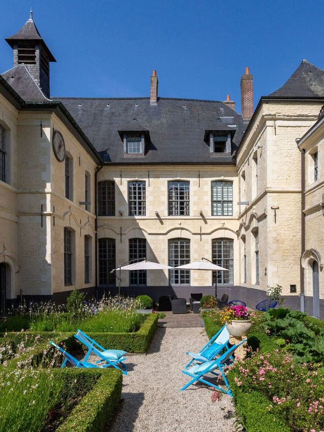 🌟 Lille's Luxe Hideaway: L'Hermitage Gantois 🏨✨