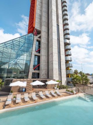 🌟 Barcelona's Best: Hyatt Regency Tower Views! 🌆✈️
