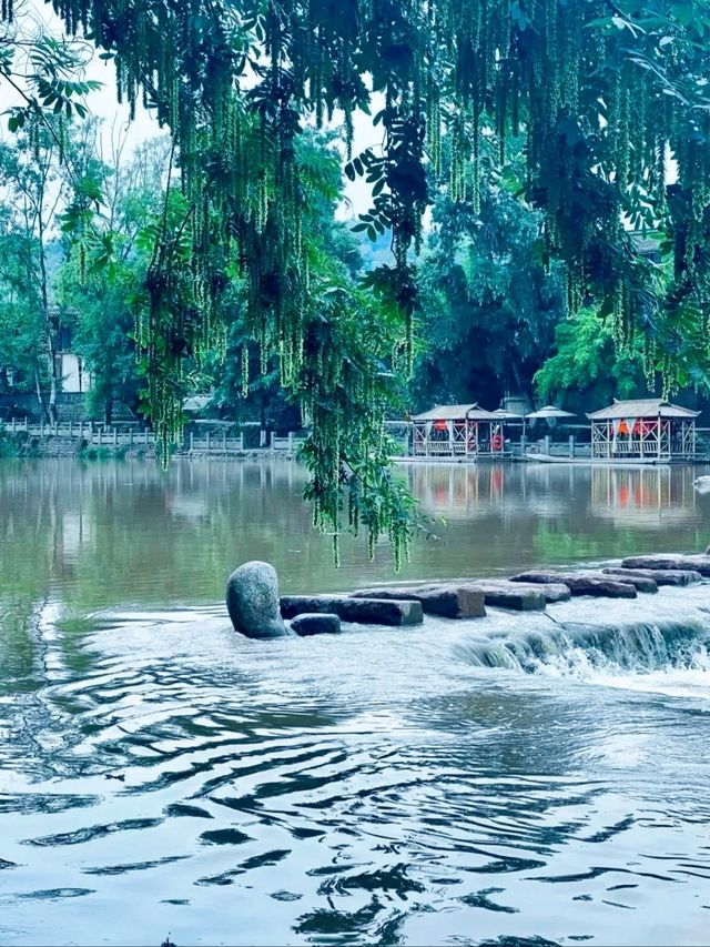 戶外耍水地，享受清涼潑水