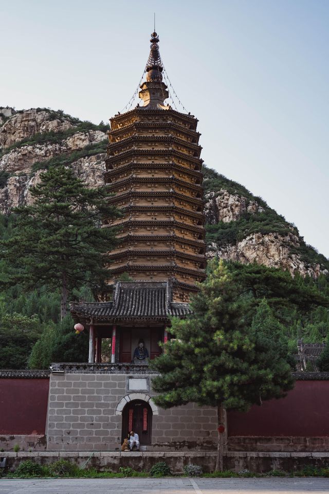 出差途中特意繞路去了山西，看看《齊天大聖孫悟空》中的其中一個取景地——覺山寺。