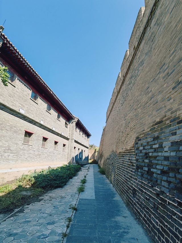 大境門。