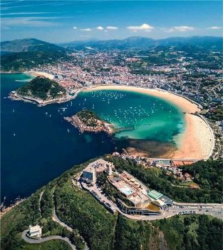 Welcome to the city of film festivals, San Sebastián.
