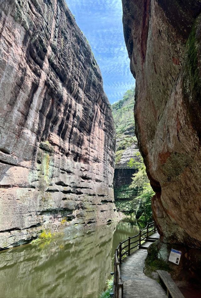 福建泰寧九龍潭 | 丹霞山水微縮明珠。