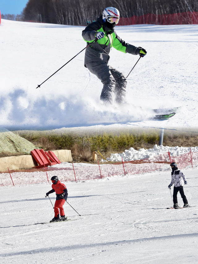 開春滑雪正當時！翠雲山滑雪攻略