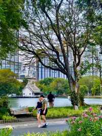 Bangkok’s Green Heart: Springtime Strolls in Lumphini Park