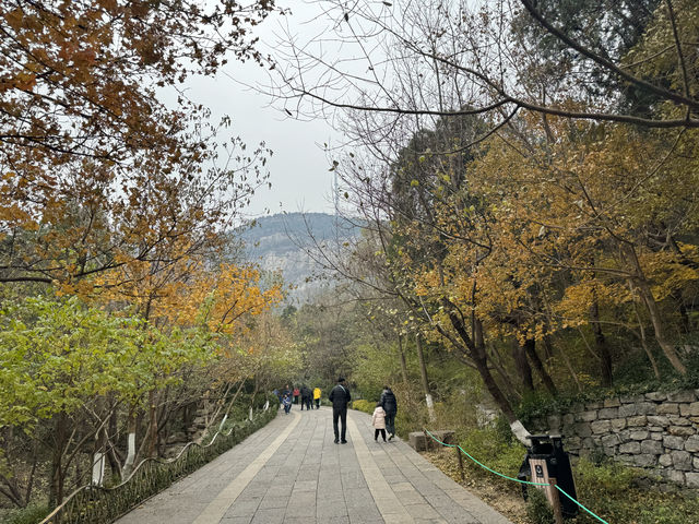 徒步佛慧山黃石崖