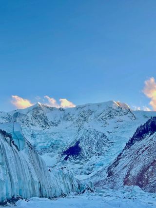 Midui Glacier—Tibet's Hidden "Blue Planet"