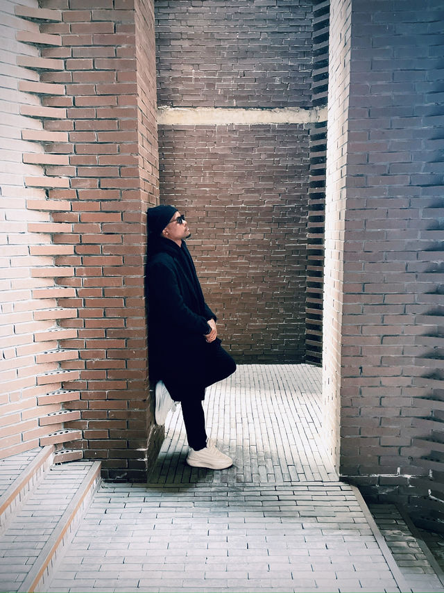 ART ESCAPE 