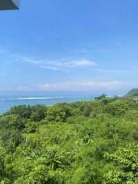 巴厘島麗思卡爾頓一半是懸崖一半是海邊