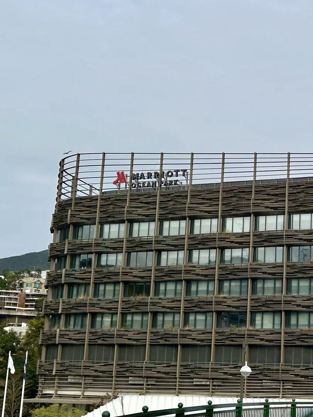 海岸之上的自然奢華：香港海洋公園萬豪酒店