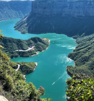 "Wujiawan: Echoes of Time in the Taihang Mountains and the Charm of Jiangnan"