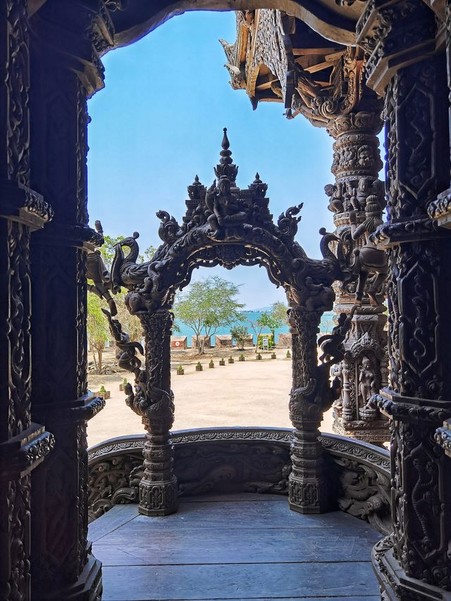 芭堤雅熱門寺廟點樣玩？手把手教你！