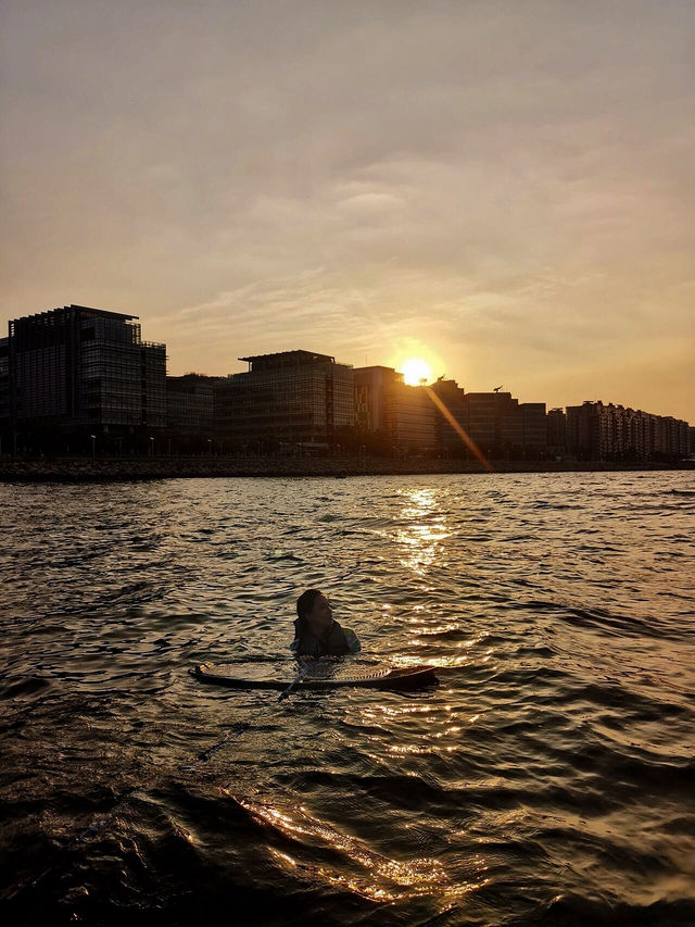 🌊香港大埔科學園尾波衝浪，超燃體驗！