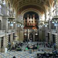 Glasgow Days: Murals, Music, and Merchant Stories