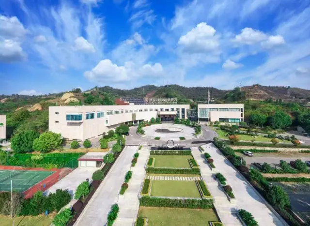 武当山麓の高級ホテル