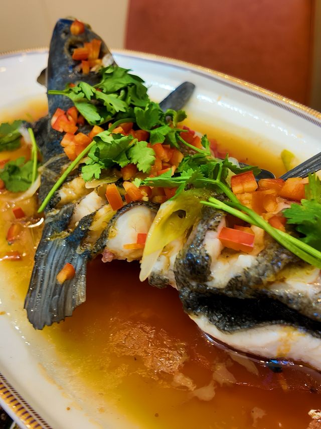 麗江古城巷子裡的「童年食堂」
