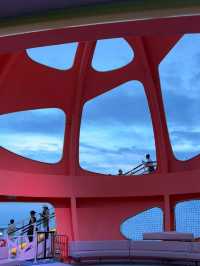 🚢 Blue Hour on Spectrum of the Seas — How could you not fall in love? 