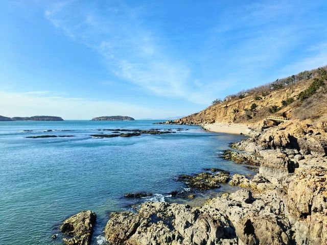 大連秀月灣：藏在濱海路的果凍海秘境，本地人私藏的浪漫頂流
