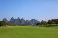 桂林被取締的高爾夫球場，搖身一變成風景絕美的休閒公園！
