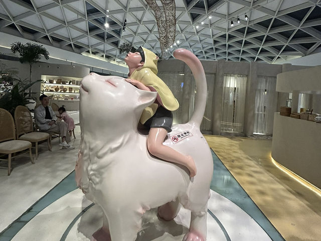 🎭 巨人展 × 萬象天地｜藝術與生活的雙重沉浸