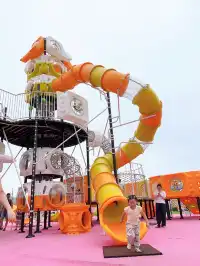感覺全蘇州的人都來這遛娃了